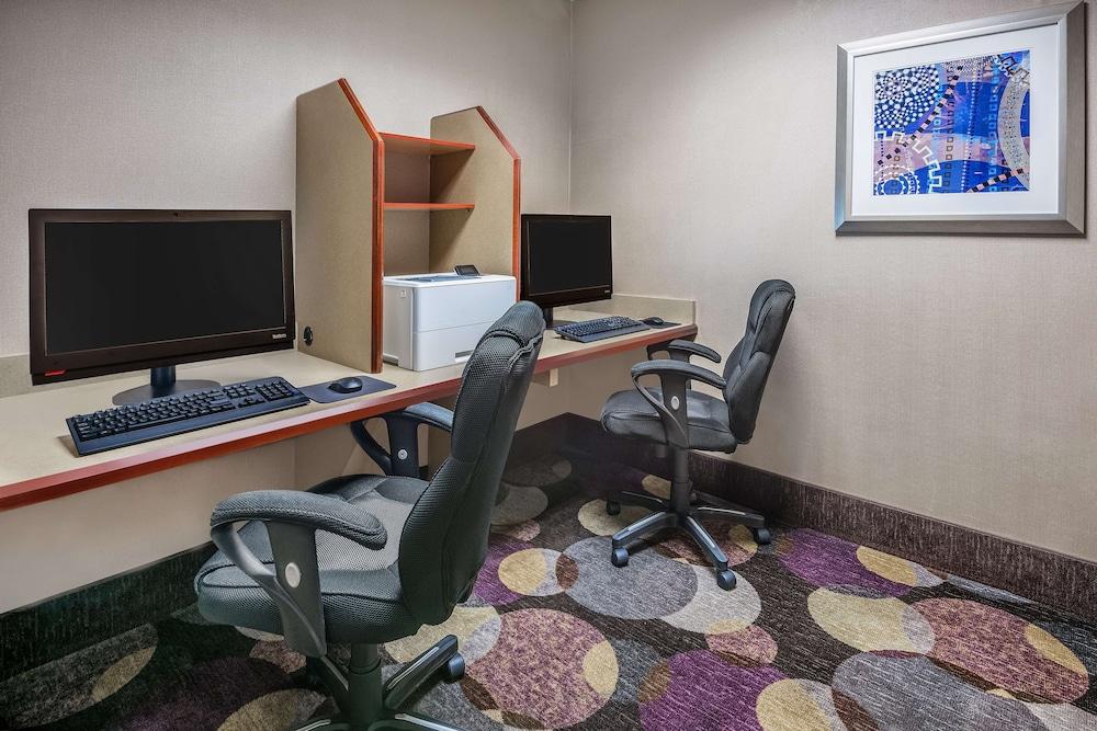 Hampton Inn & Suites San Marcos photo 35