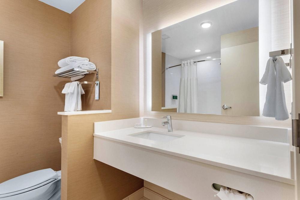 Fairfield Inn & Suites by Marriott Mebane photo 8