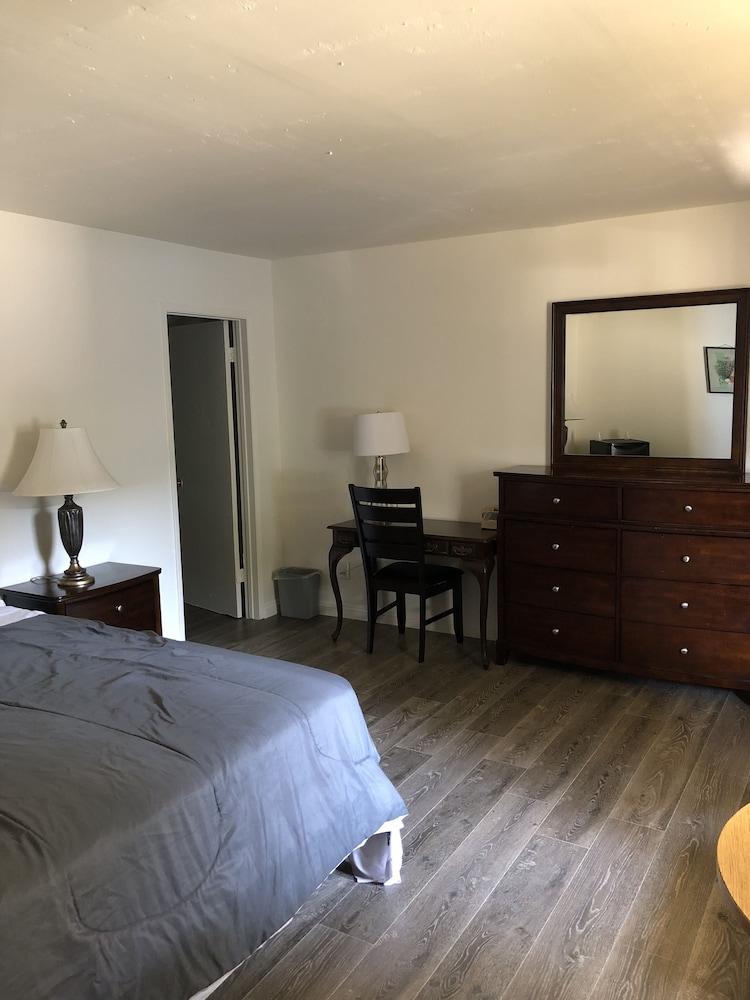Kings Lodge Motel photo 14