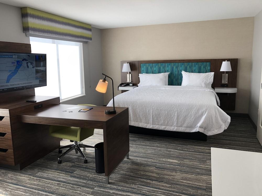 Hampton Inn & Suites Pekin Peoria Area photo 8