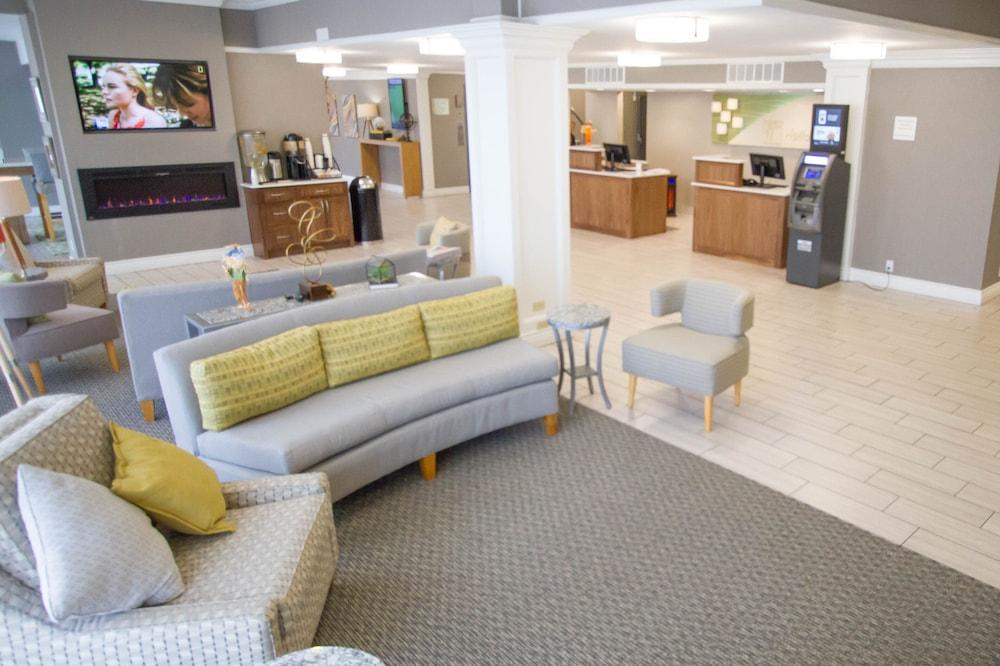 Holiday Inn Bloomington Airport South Mall Area by IHG photo 2