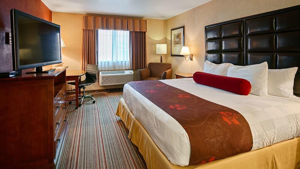 Best Western Plus Rama Inn & Suites photo 6