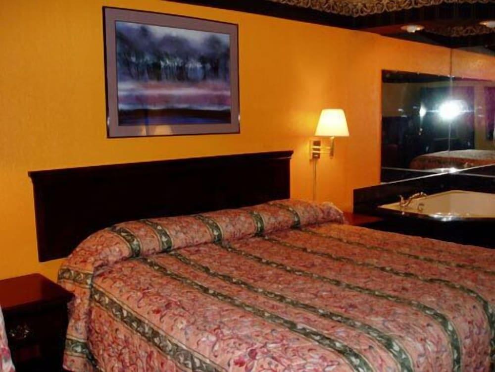 Allstate Inn Seymour photo 8