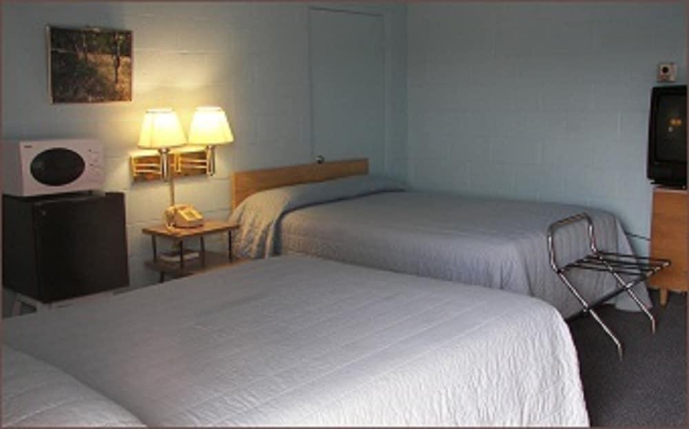 Holiday Host Motel photo 22