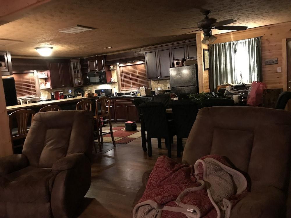 Nacoochee Valley Lodge photo 38