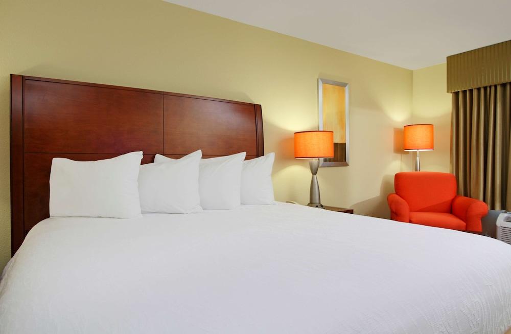 Hilton Garden Inn Columbus Airport photo 28