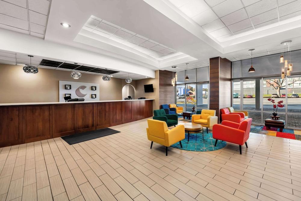 Comfort Inn & Suites Omaha Central photo 23