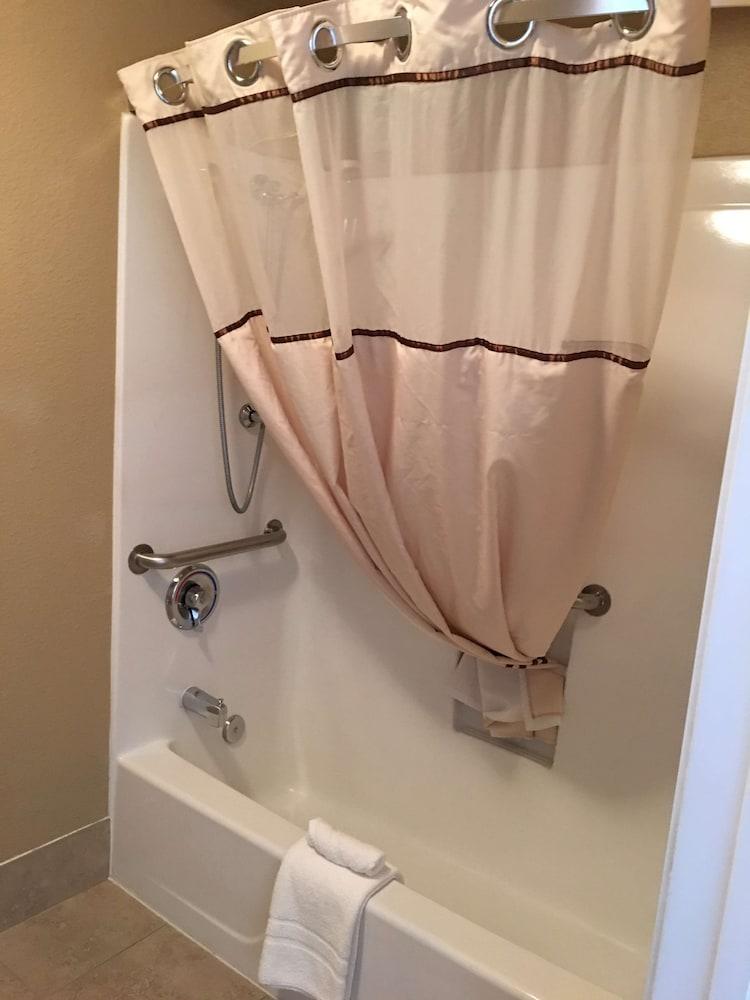 Best Western Fallon Inn & Suites photo 19