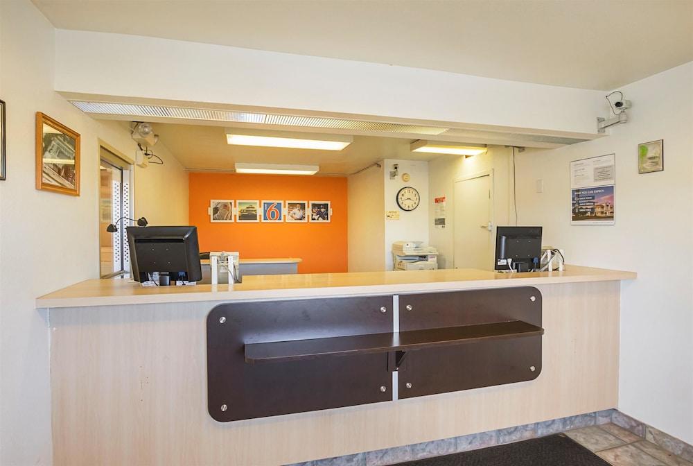 Motel 6 Rochester, MN photo 5