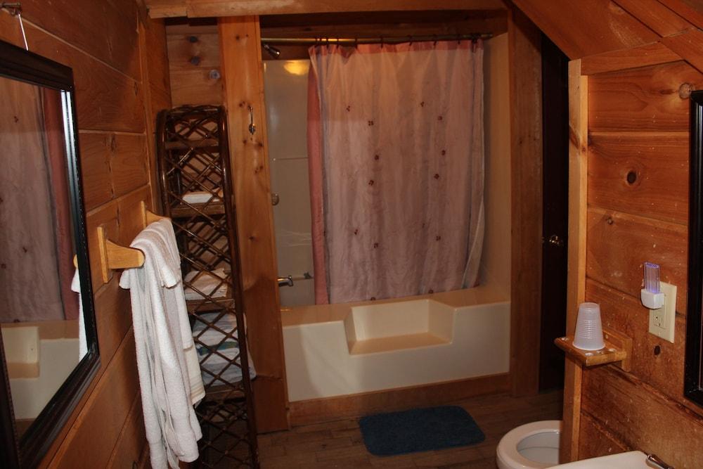 Lake House photo 76