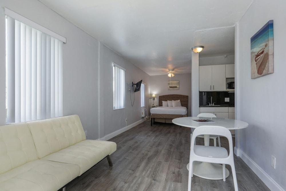 Hollywood Beach Hotels photo 3