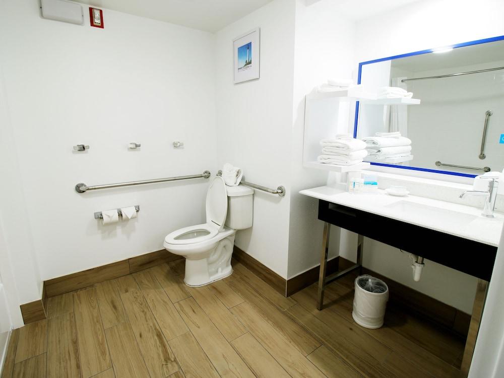 Hampton Inn St. Augustine-I-95 photo 44