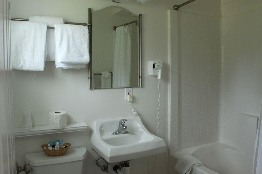 Lopez Islander Resort photo 17