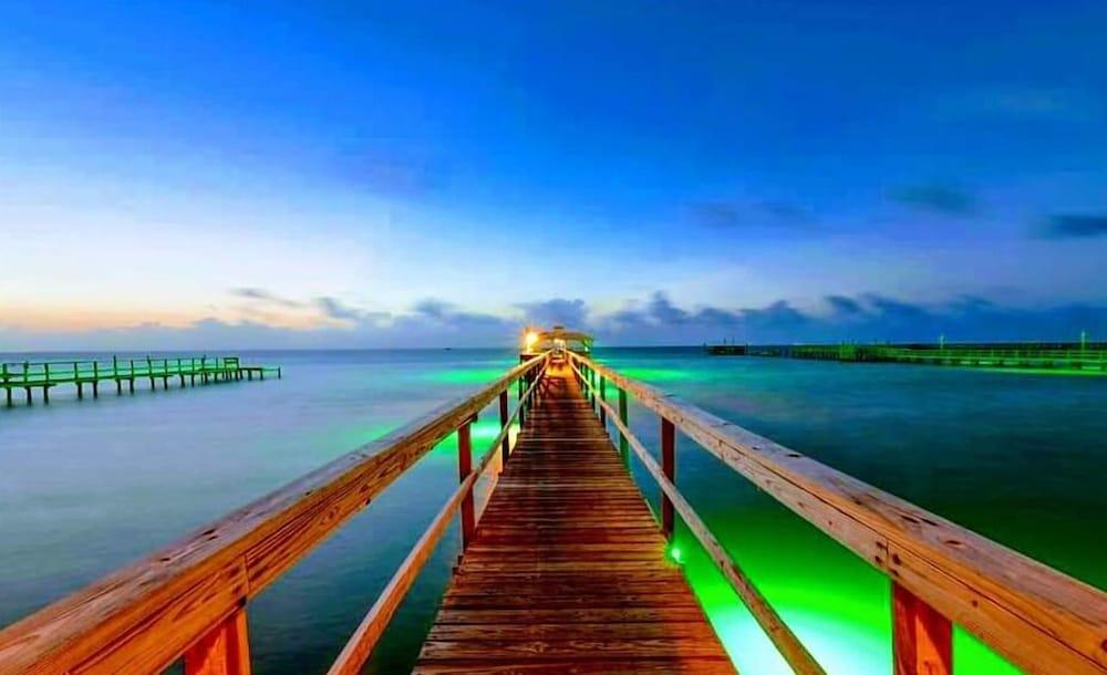 Pelican Bay Resort photo 54