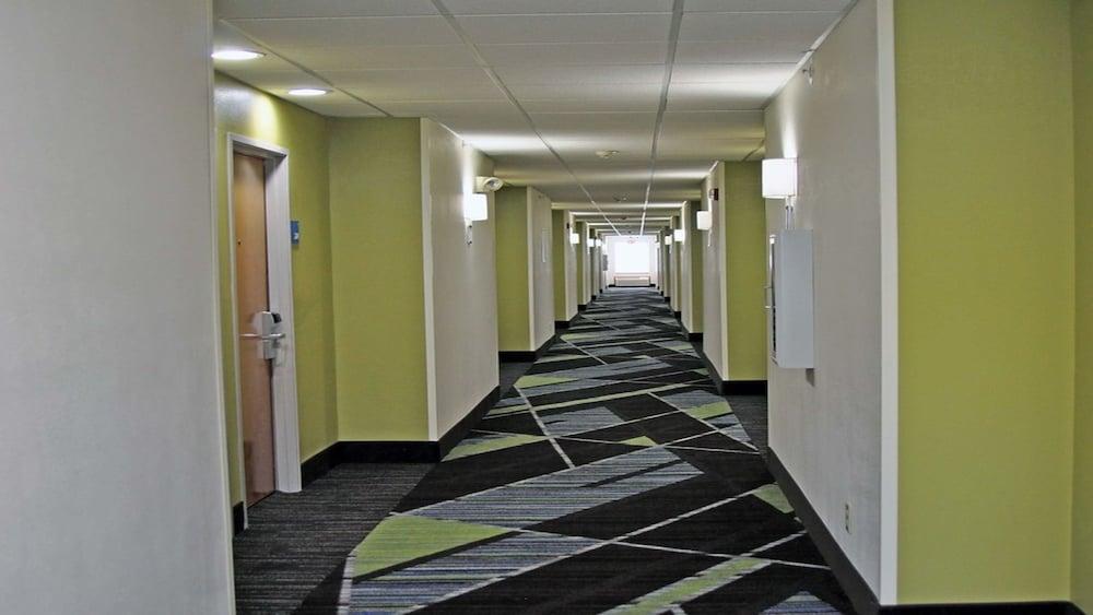 Holiday Inn Express Henderson N Evansville South by IHG photo 7