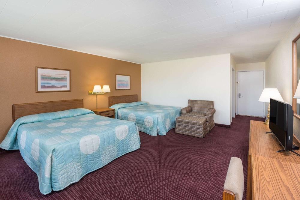 Knights Inn Kirksville photo 8