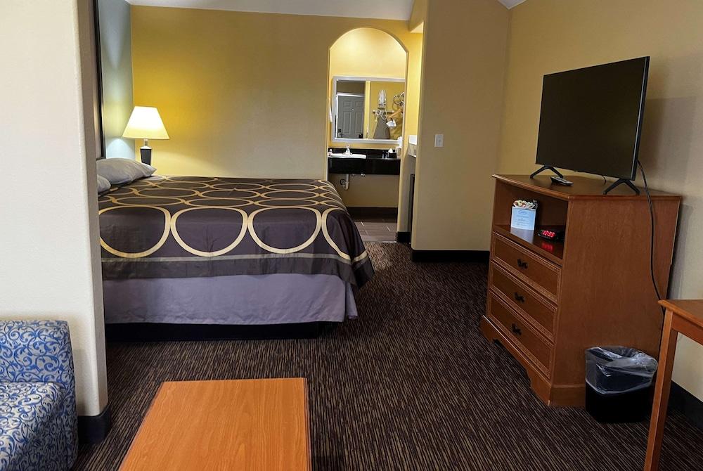 Quality Inn Montgomery - Lake Conroe photo 9