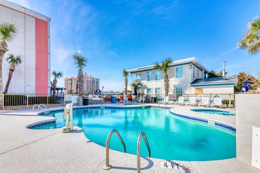 Blockade Runner Motor Inn photo 16