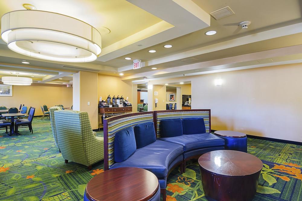 Quality Inn Boston - Revere photo 11