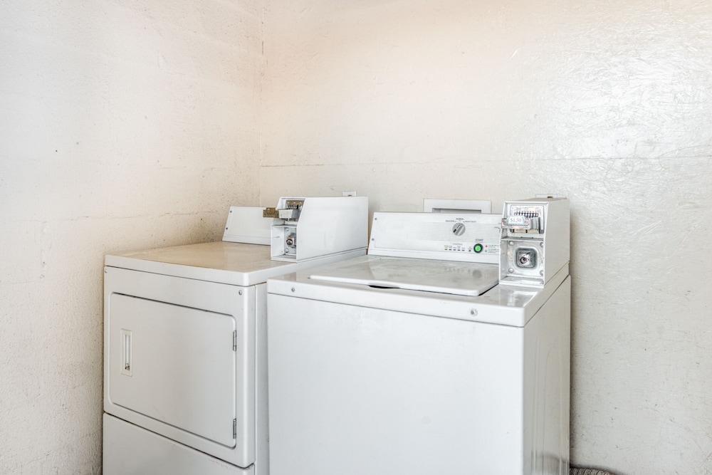 OYO Hotel Waco University Area/ I-35 photo 17