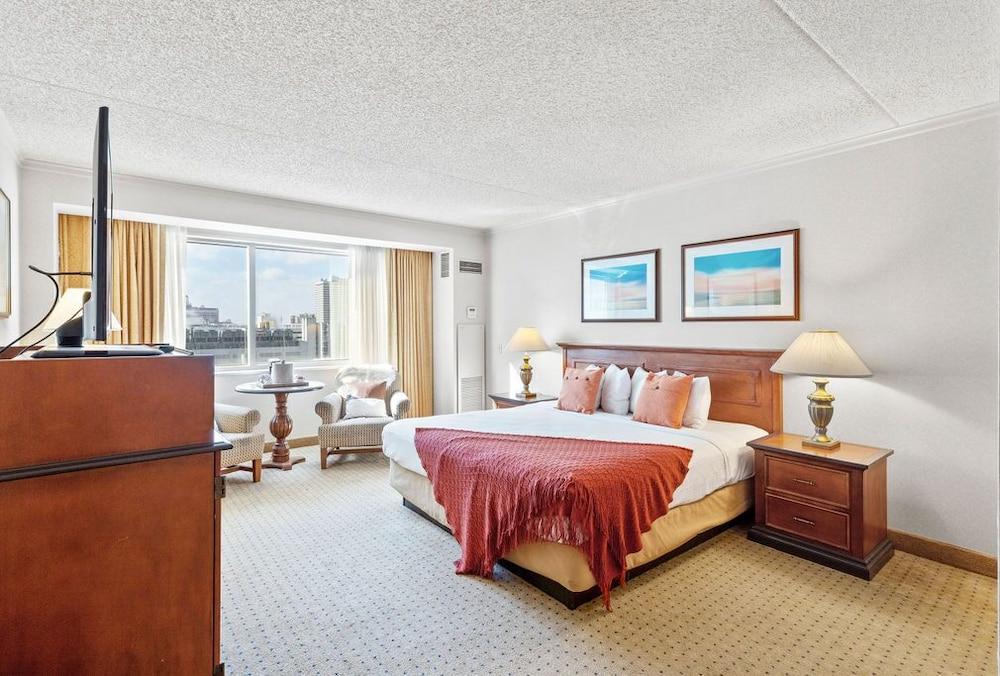 CozySuites at Showboat photo 24