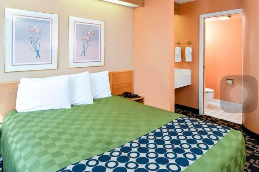 Pronghorn Inn photo 11