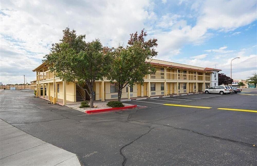 San Mateo Inn photo 41
