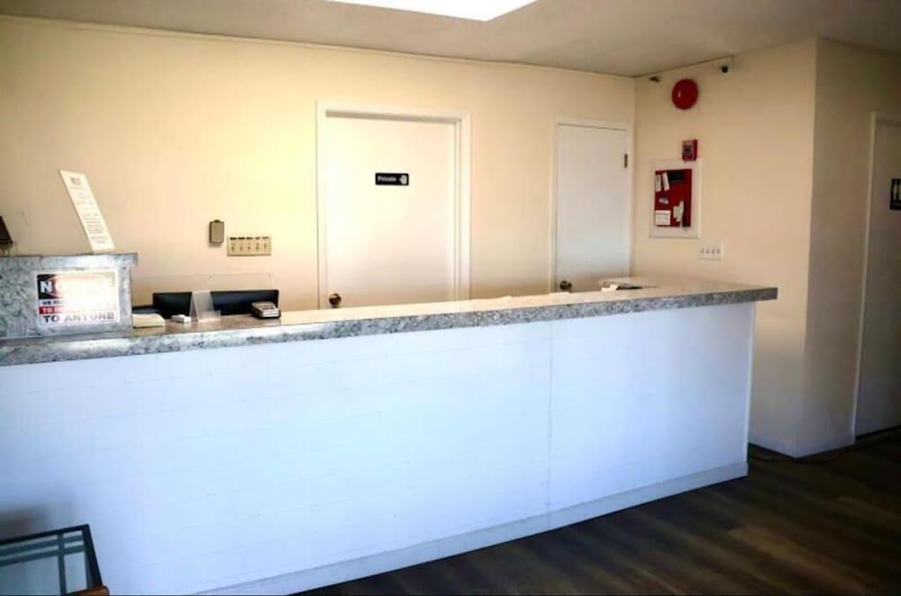 Hotel O photo 1