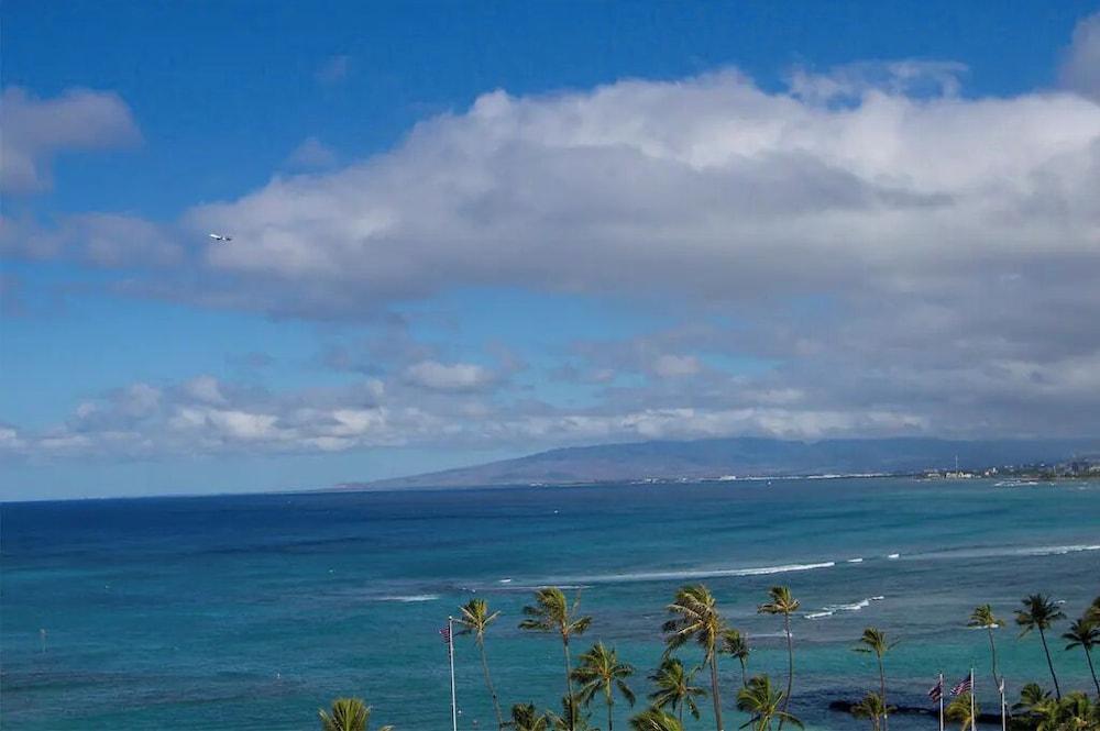 Diamond Head Beach Hotel photo 10