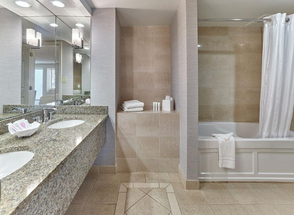Henlopen Oceanfront Hotel photo 36