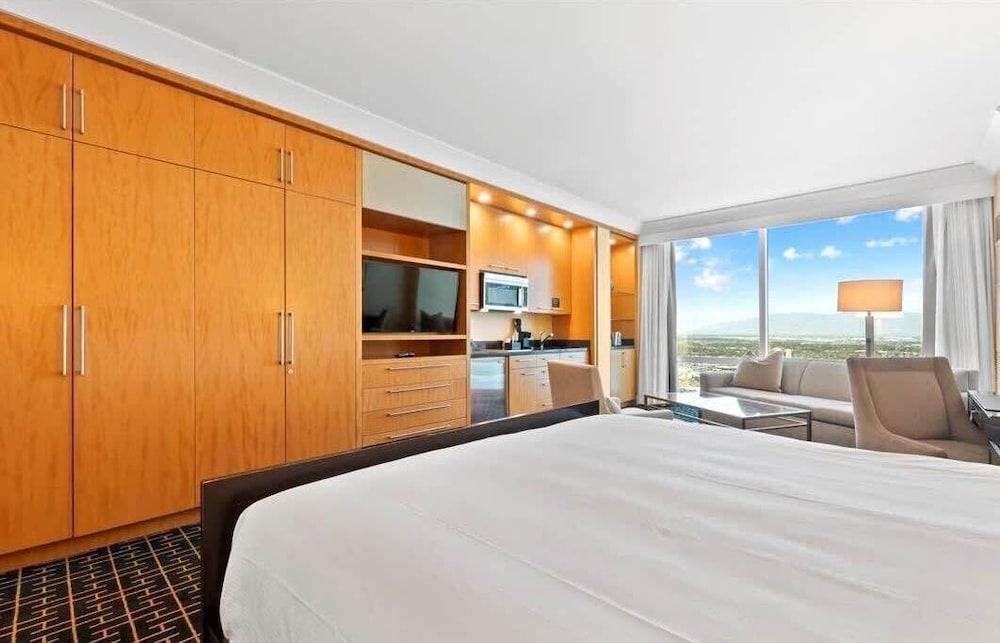 Trump Condo Hotel in Vegas photo 19