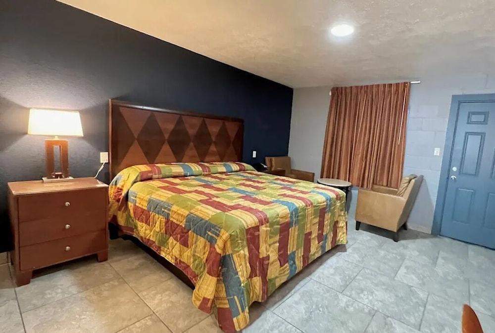 Arrowhead Motel photo 3