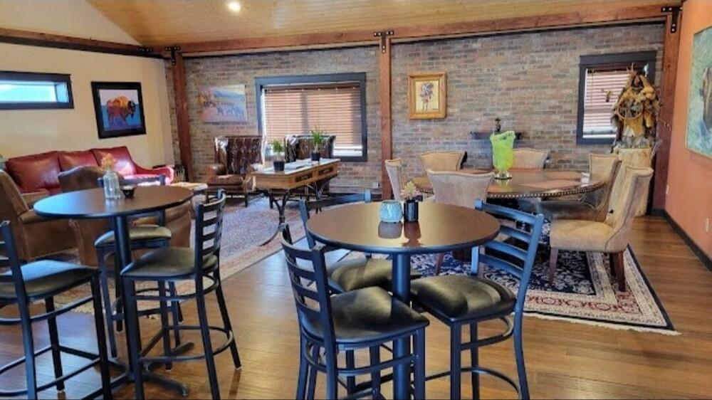 Angler Village Inn photo 13