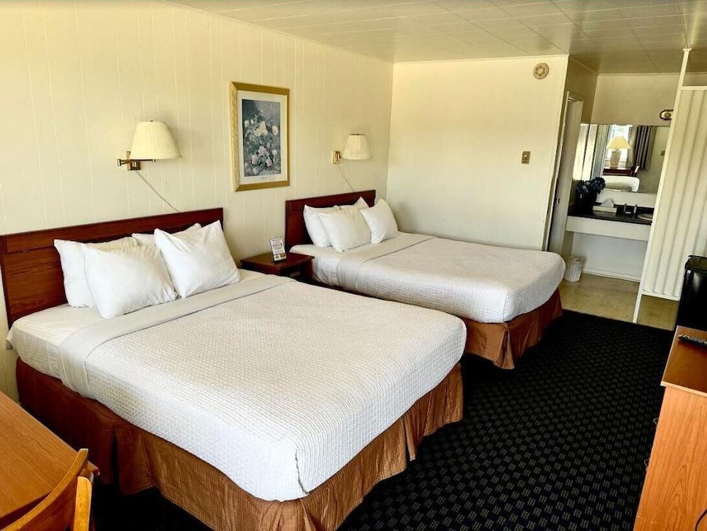 Northwinds Motel photo 13