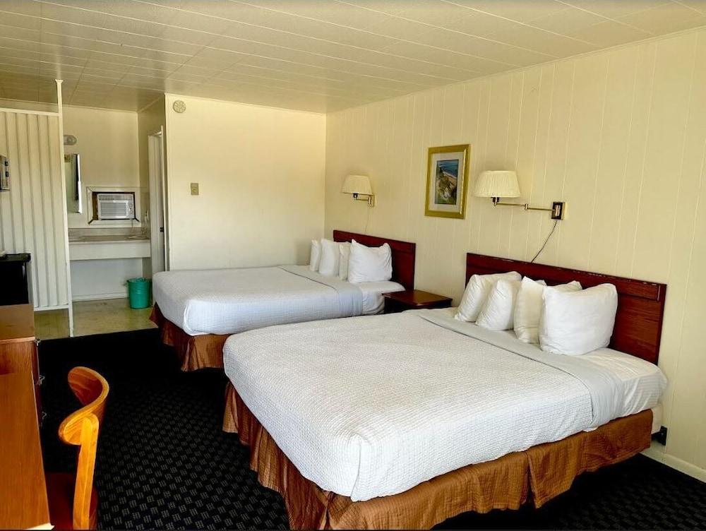Northwinds Motel photo 12