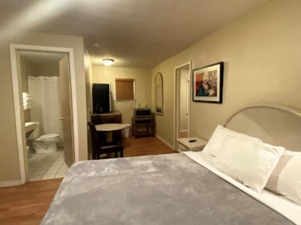 Sunland Inn Motel photo 6