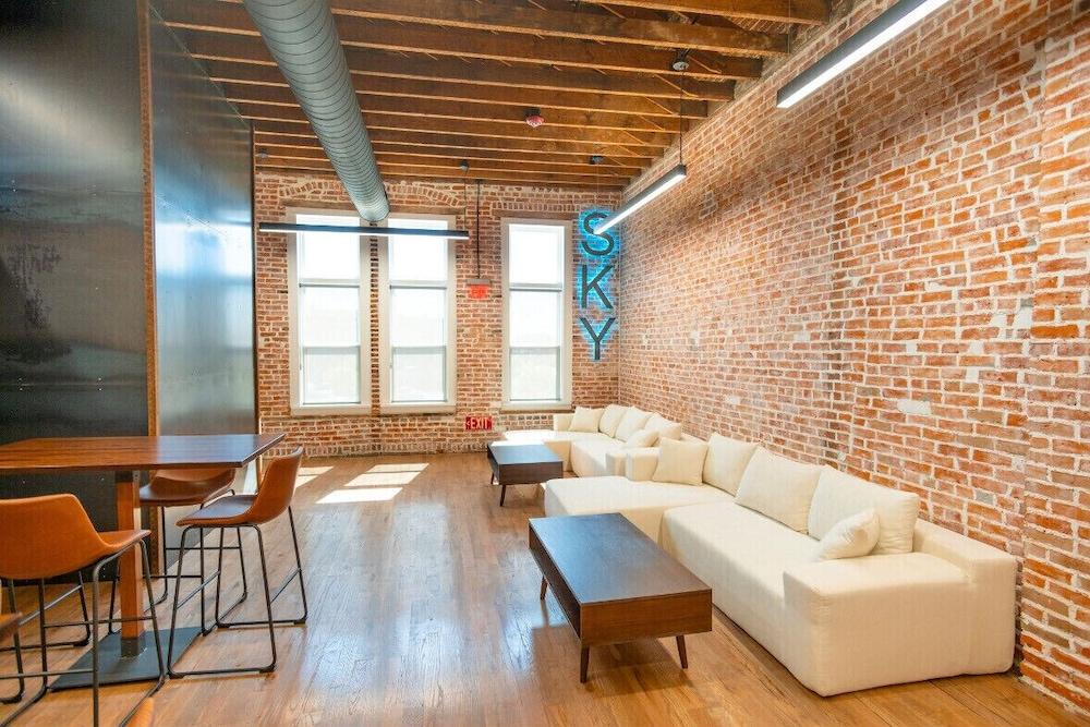 Sky Lofts photo 17
