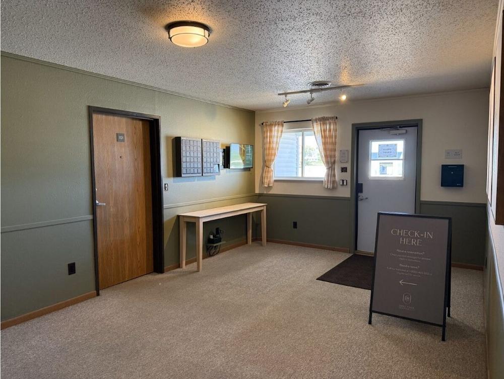 The Trail Inn - Stanton IA - Halland Ave photo 2
