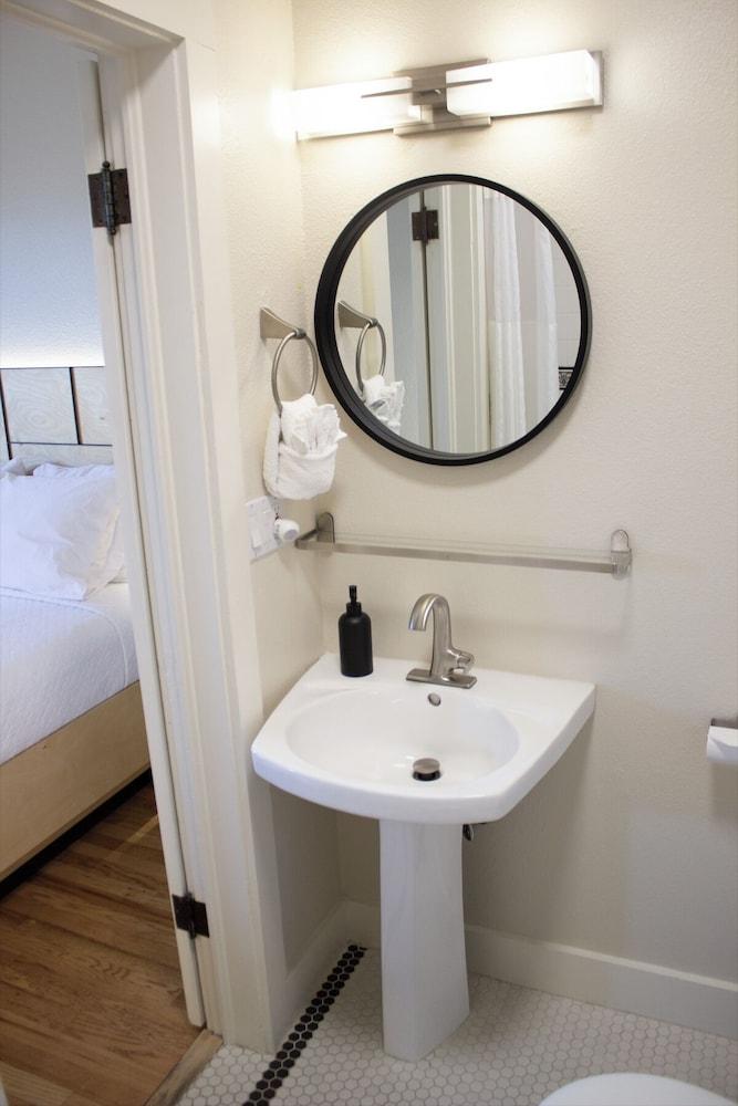 Leland House Suites of Durango photo 13