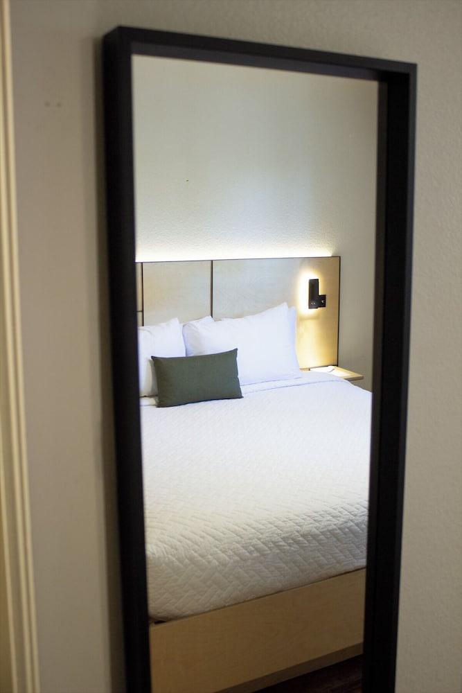 Leland House Suites of Durango photo 31