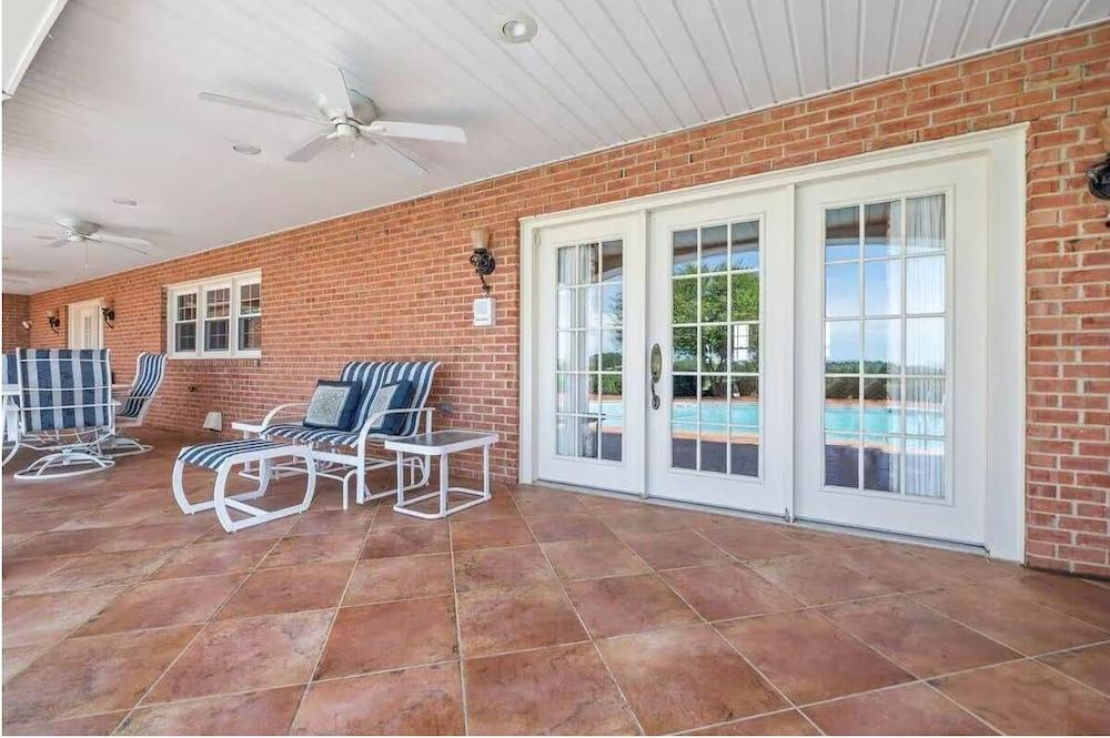 Oak Hill House photo 46