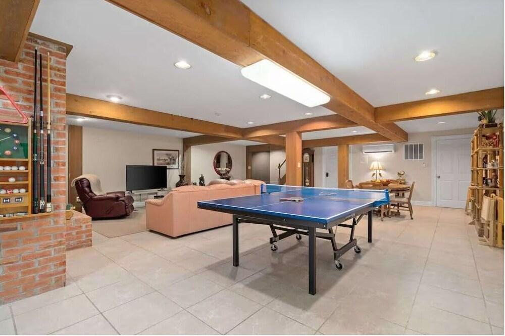 Oak Hill House photo 25