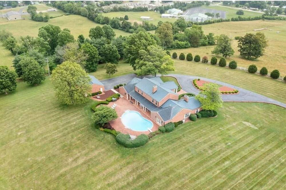 Oak Hill House photo 40