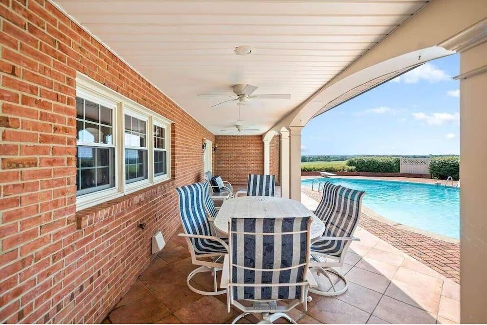 Oak Hill House photo 43