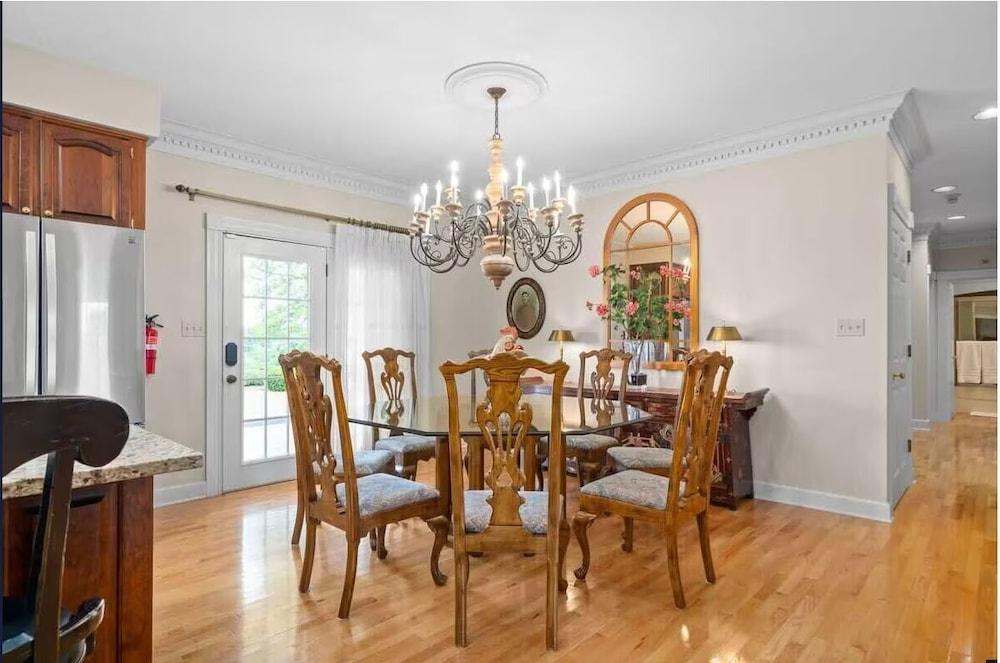 Oak Hill House photo 22