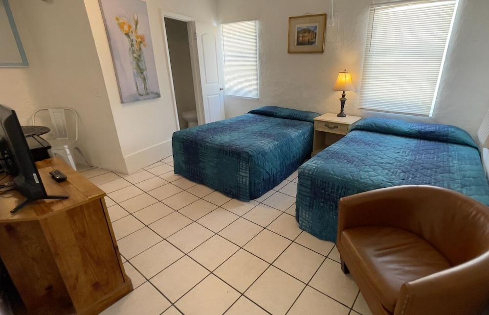 Floating Sea Cove Resort & Marina photo 18