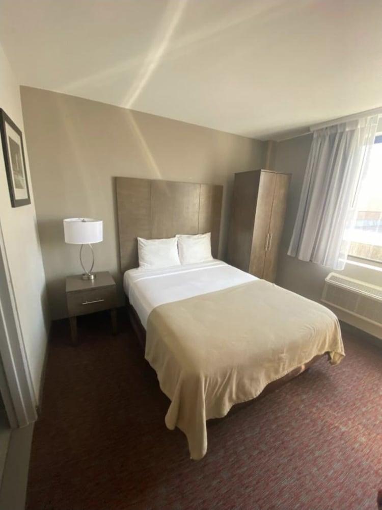 Hotel The Villa — hotel in Long Island City
