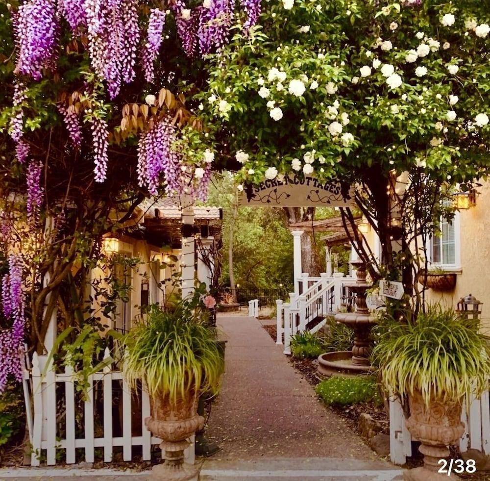 Glen Ellen Inn photo 8