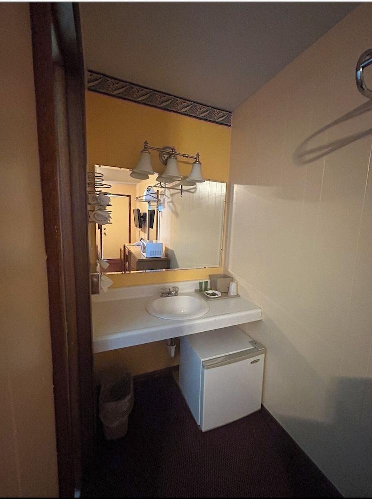 Royal Rest Motel photo 12