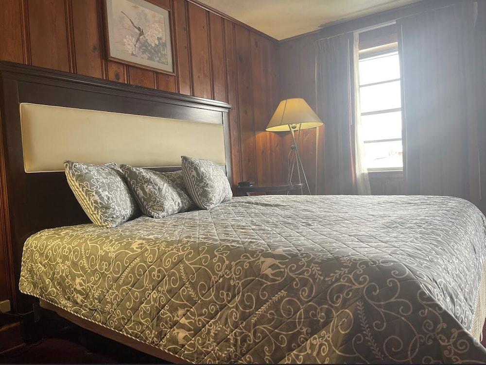 RIDGEWAY INN photo 7